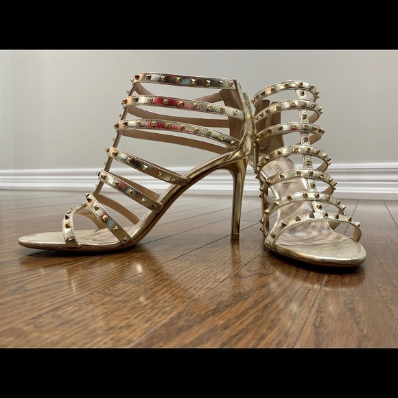 Valentino Garavani Gold Lovestud Sandals - Picture 2 of 12